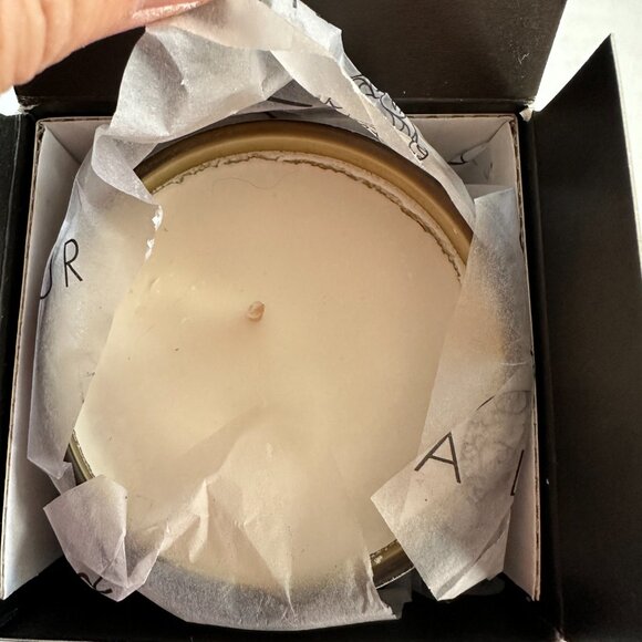 La Lueur candle, White Cactus, 8 oz, coconut wax blend, NEW in box - Picture 4 of 8